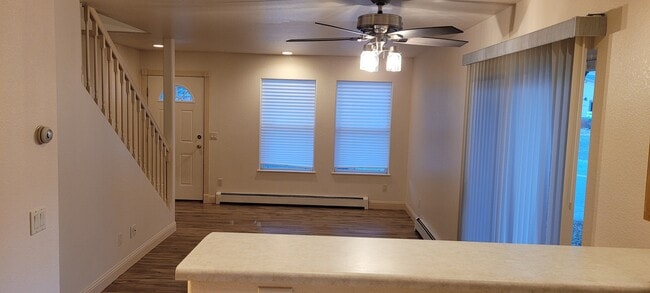 Photo - 145 Caywood Ct