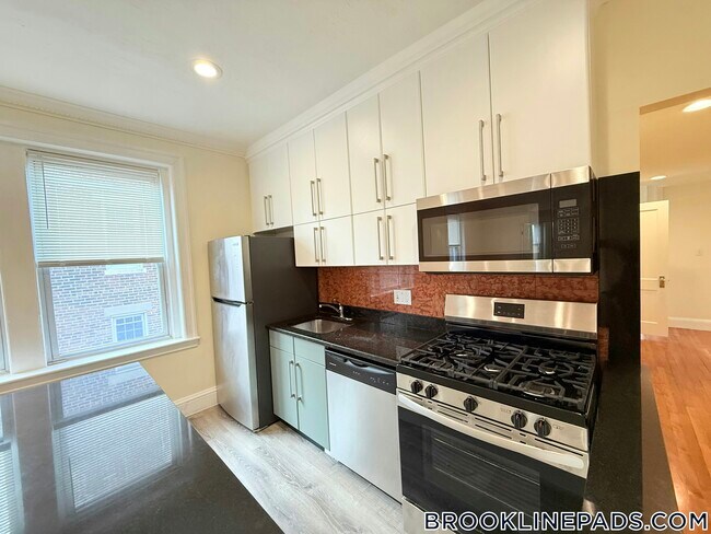 Photo - 73 Thatcher St Unit 301