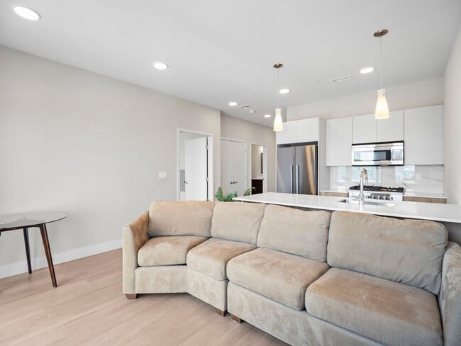 Photo - 249 Corey Rd Unidad 404