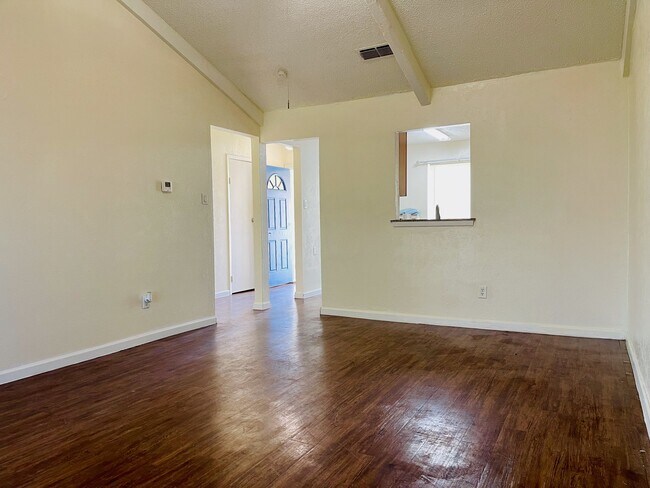 Photo - 3400 Pleasant Valley Ln