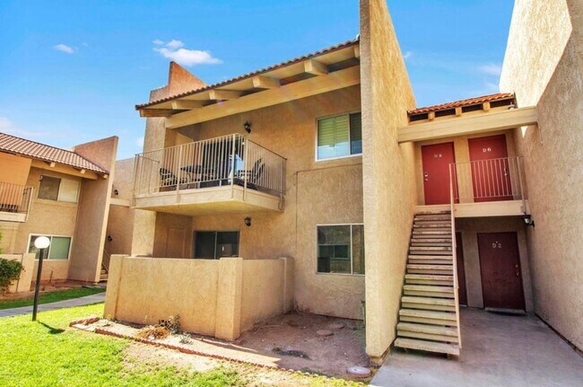 Photo - 5525 E Thomas Rd Unit D5