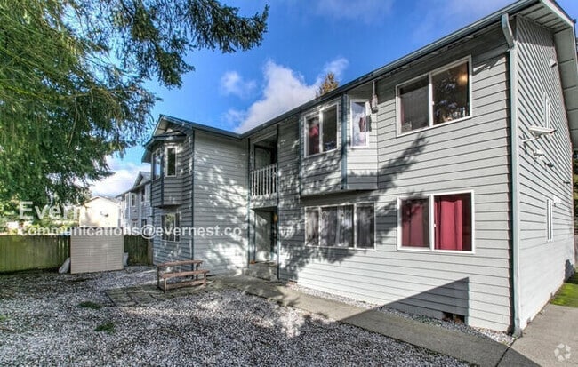 Building Photo - 7611 Ridgewood Dr Rental