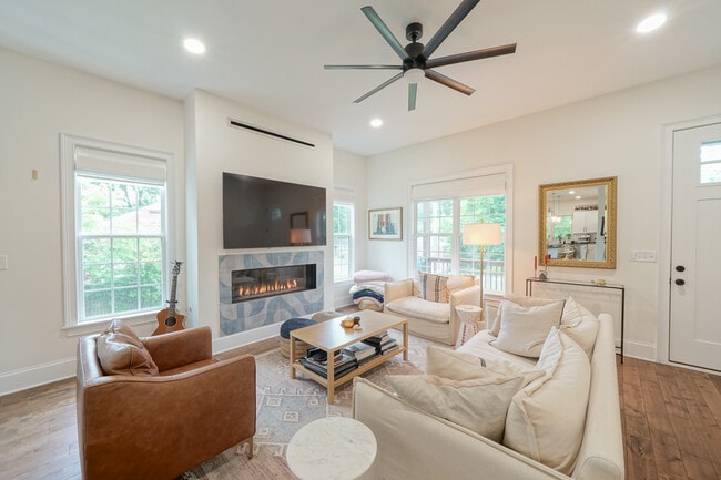 Photo - 1227 McAlpine Ave