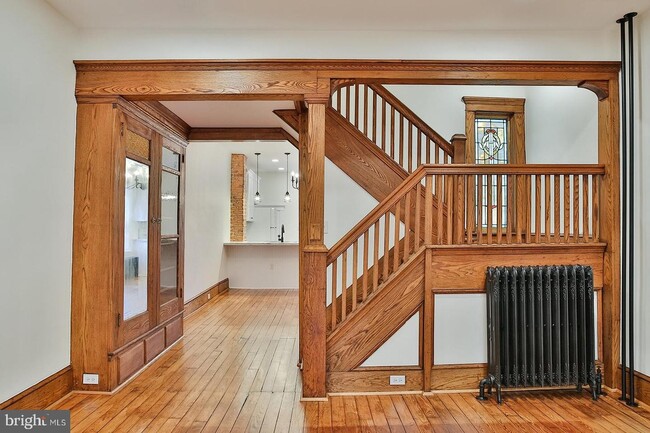 Photo - 102 Washington Ave