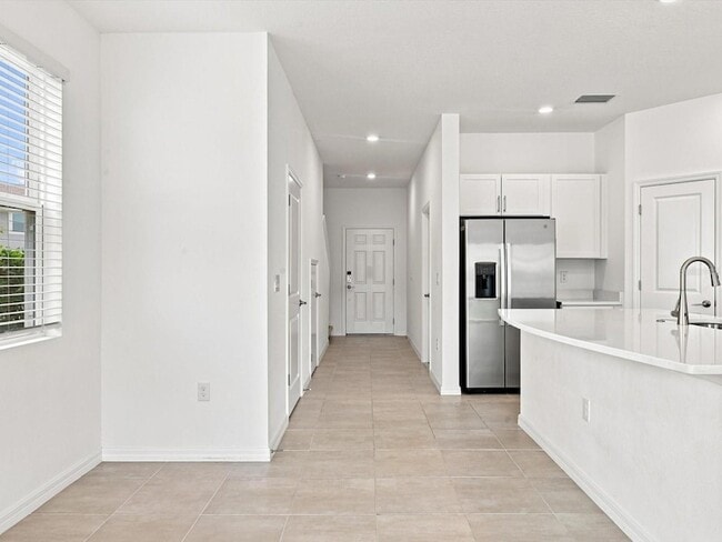 Photo - 5739 Archipelago St