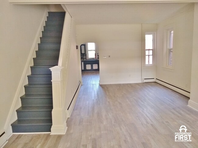 Photo - 3 Bed / 1 Bath Single Family Home