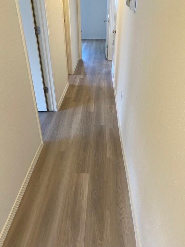 Photo - 3100 Lori Pl NE Apartamentos Unidad A