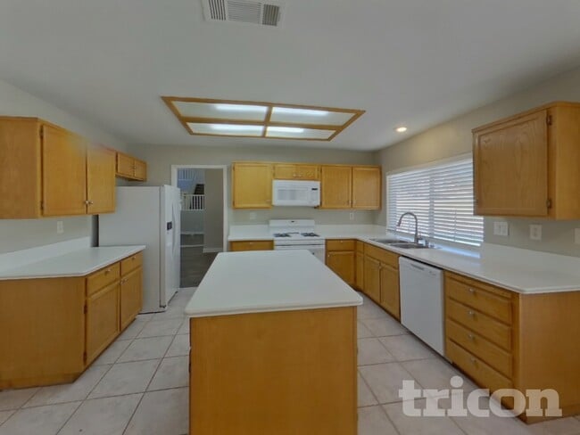 Photo - 1584 Bright View Dr