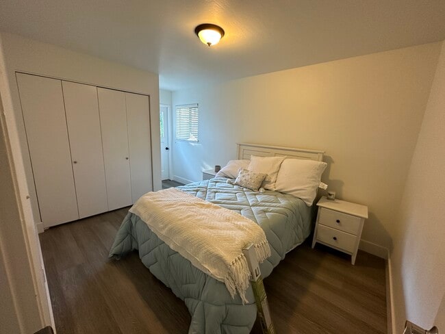 Habitación - 4530 West Walnut Street