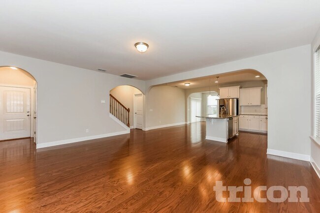 Photo - 4808 Genoa Dr