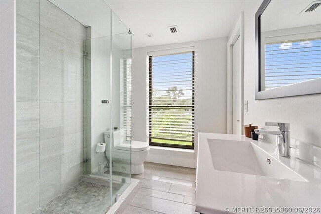 Photo - 11818 Pebblewood Dr Unit D201