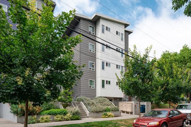 Building Photo - Sophie