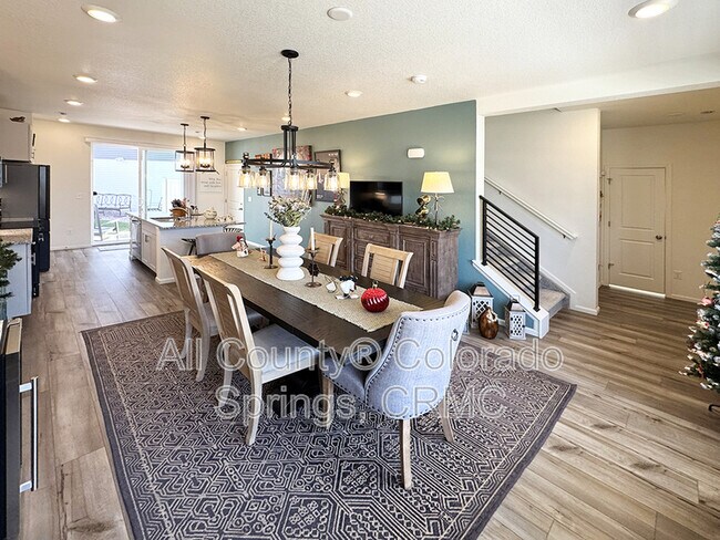 Photo - 5679 Dakan Lp