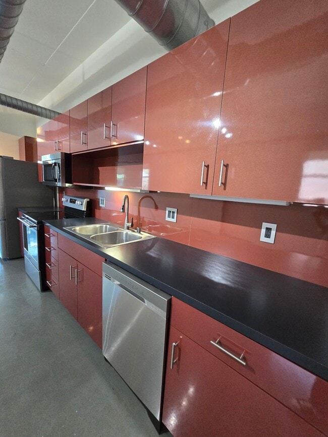 Photo - Luxurious 2BR , 2BA 2nd floor loft in East Downtown Area- aprox 1650 sq ft Unit 204