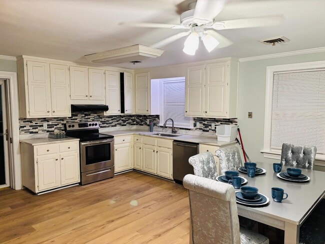 Photo - 624 Barcliff Rd