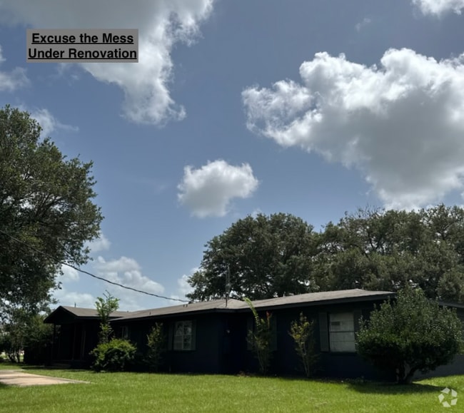 Building Photo - 317 Owens Rd Rental