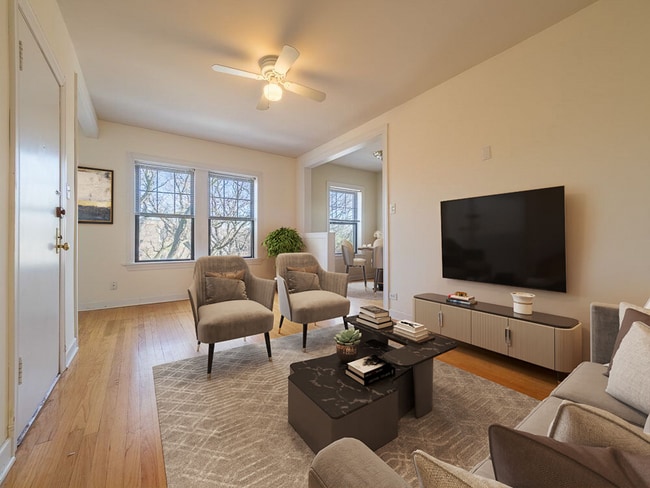 Photo - 2952 N Seminary Ave Unit 2952-1