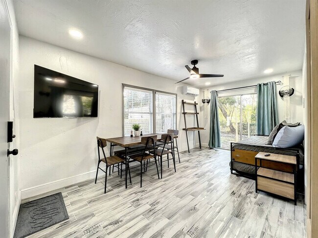 Photo - 2317 Homeland St Unit ID1094239P