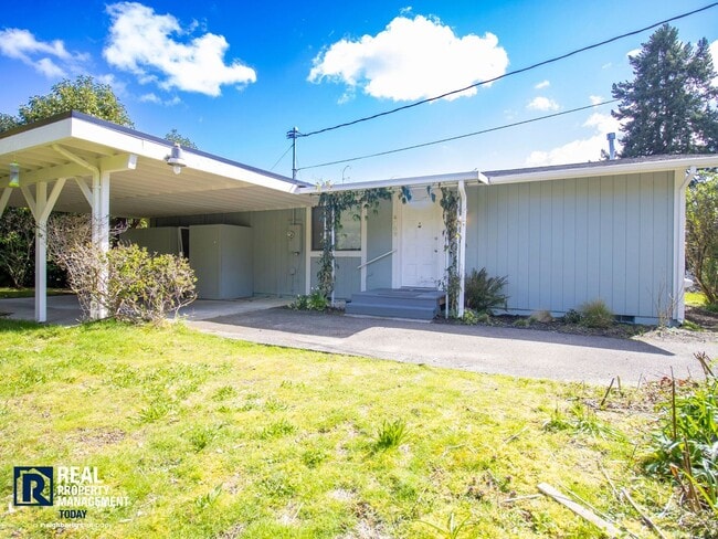 Photo - Charming 2 Bedroom! Stunning Views!