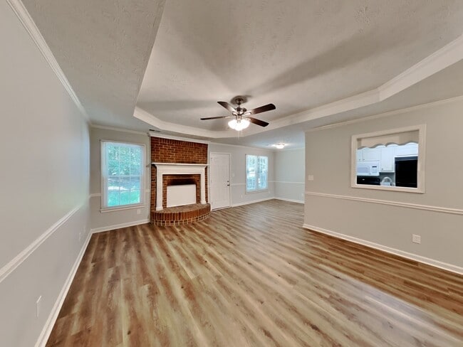 Photo - 245 Princeton Way