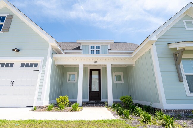 Photo - 165 Benoit Cir