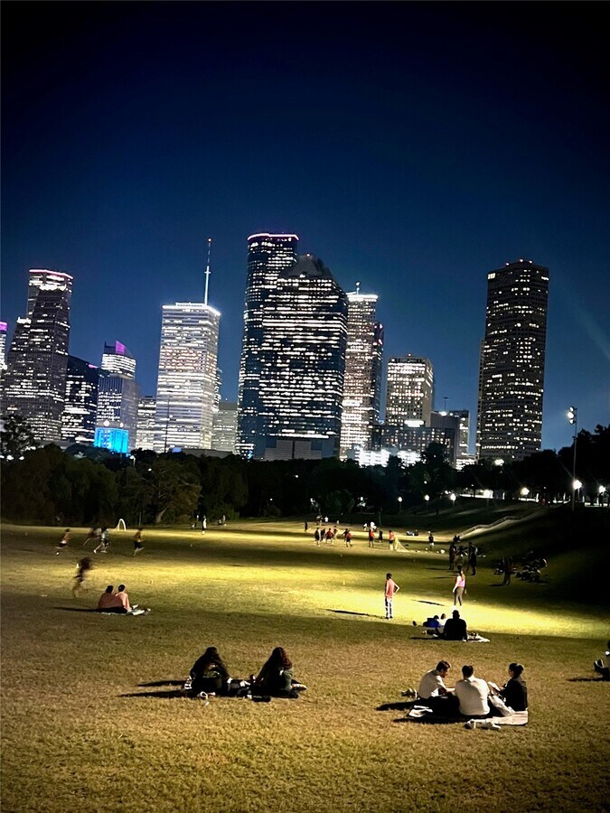 Photo - 5353 Memorial Dr Unidad 3024