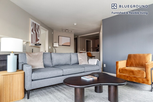 Photo - 2400 Elliott Ave Unidad FL2-ID971