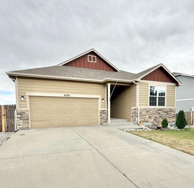 Building Photo - Move in ready home on Keagster