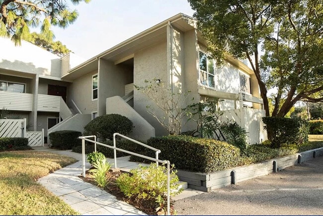 Building Photo - 610 Windrush Bay Dr Unit 226 Rental