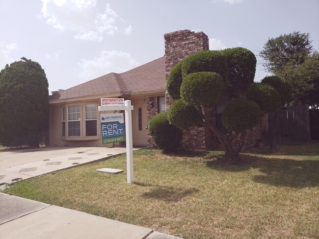 Photo - 2217 Rockwood Dr