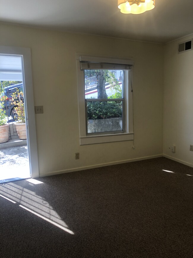 Photo - 310 Richardson St Unit 310