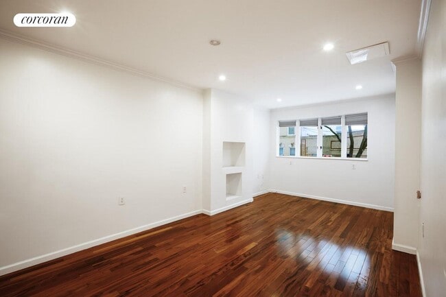 Photo - 160 Guernsey St