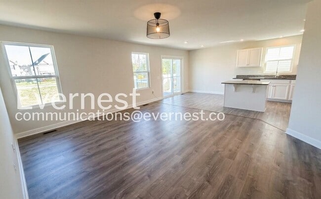 Photo - 18393 Signature Wy