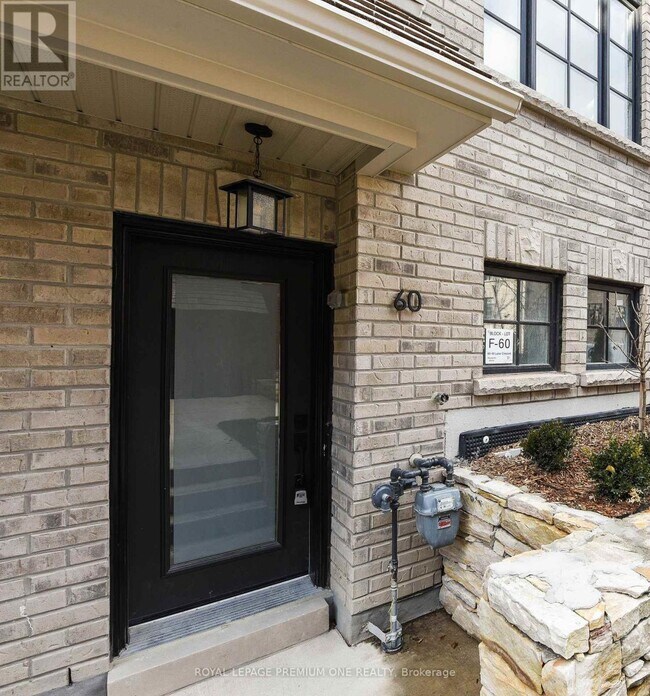 Photo - 40 Lunar Cres