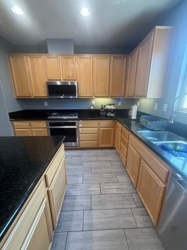 1841 Spring Straw Ln