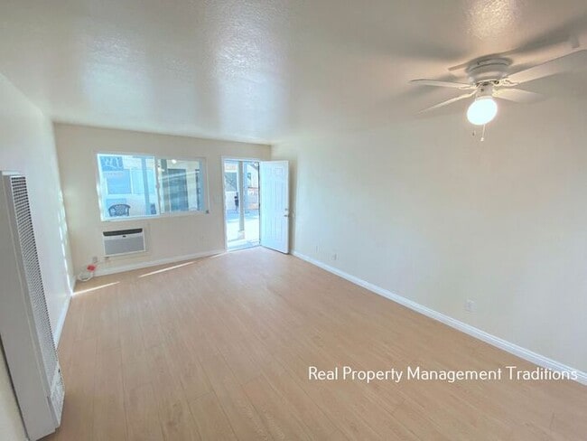 Photo - Updated Apt in Rosamond - Military Discount!