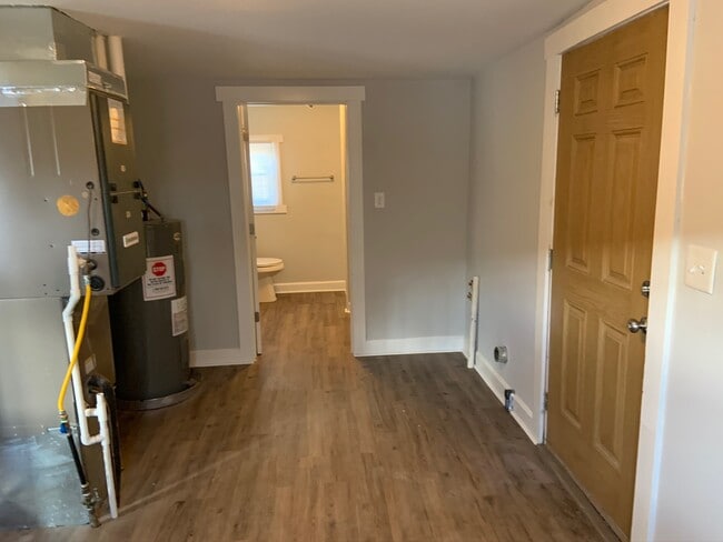 Photo - 409 Samuel Moore Pkwy