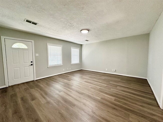 Photo - 3723 Cosby St