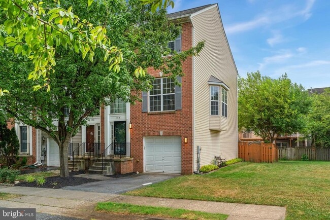 Building Photo - 154 Fieldstone Ct Rental