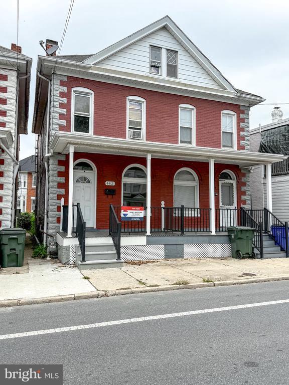 443 N Mulberry St