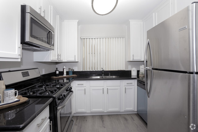 2HAB, 2BA - 995&nbsp;ft² - Terra Apartments