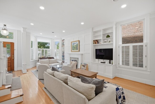 Photo - Capitol Hill Victorian Home | 3 Bed | 2.5 Bath | 2,700 Sf | Patio & Screened-In Porch | 2 Surface...