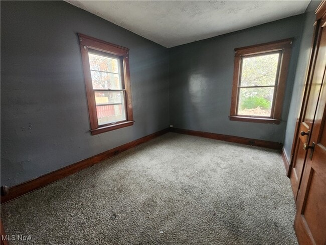 Photo - 11321 Parkview Ave Unidad DN