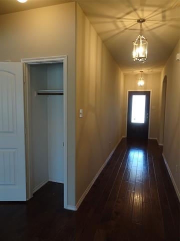 Photo - 2805 Leslie Ln