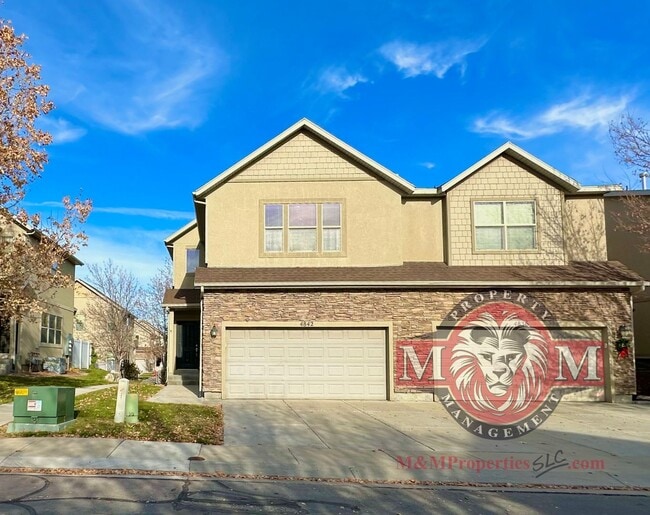 Building Photo - 3 Bd 3.5 Bath Model Like Townhome in Riverton