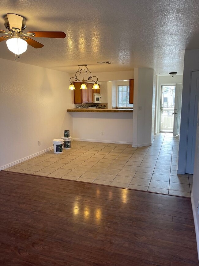 Building Photo - 2nd Floor condo For Rent Unit 202