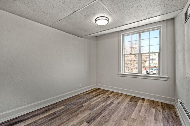 Photo - Gladden Building
