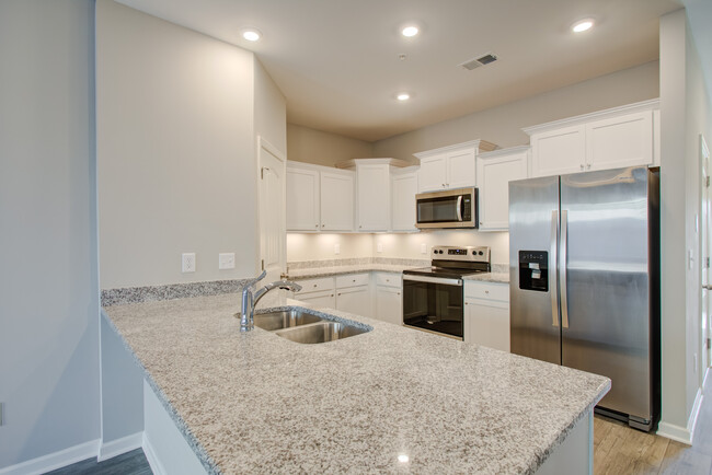 Photo - 332 Ellesmere Ct Townhome
