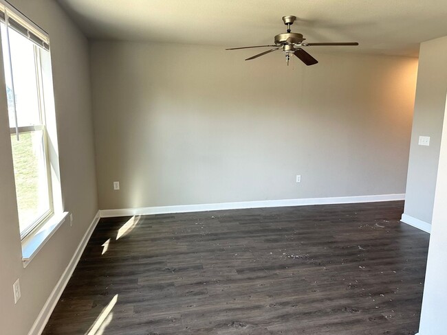 Photo - 3 Bed Townhome in Grain Valley