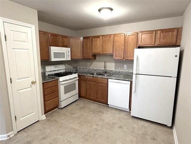 Photo - 2920 Barrymore St